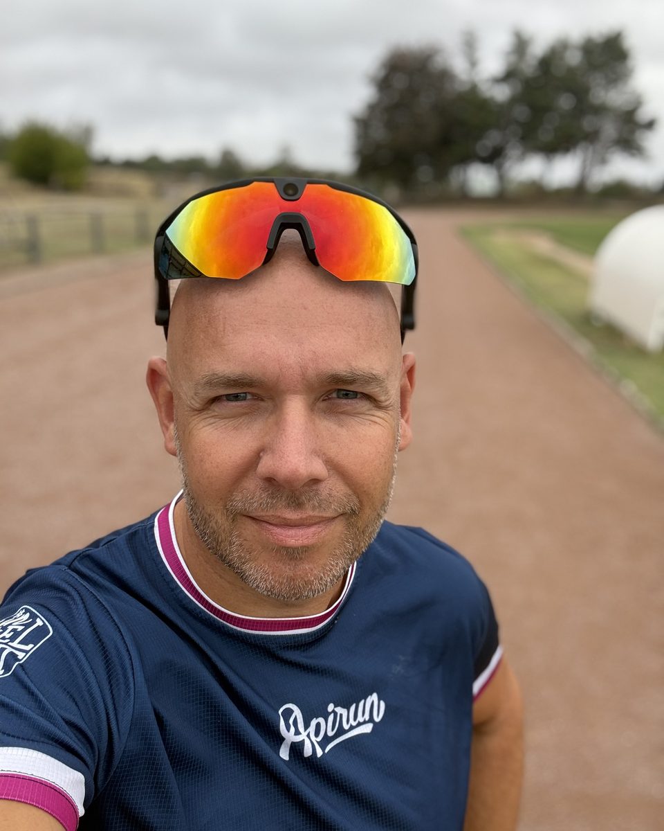 Sébastien Martin, coach running et animateur du podcast À Côté de Mes Pompes